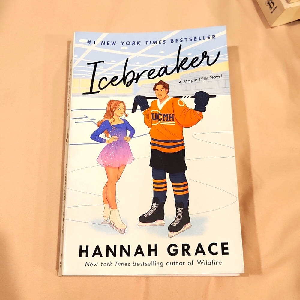 Icebreaker bu Hannah Grace